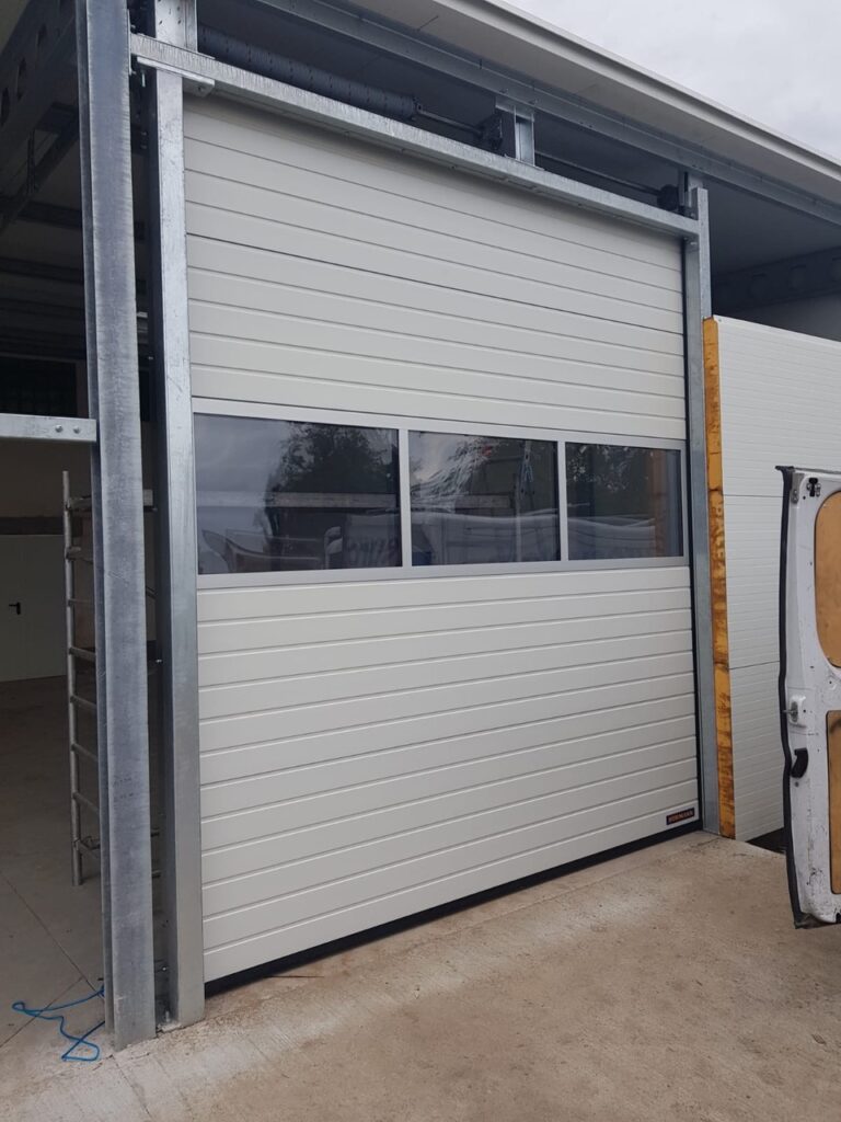 Eurosystem Poznań - bramy przemysłowe, bramy garażowe i serwis bram